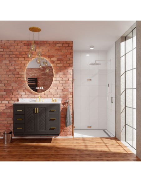 Industriële Badkamer Met Bakstenen Muur En Zilveren Afdekking Met L - Patroon